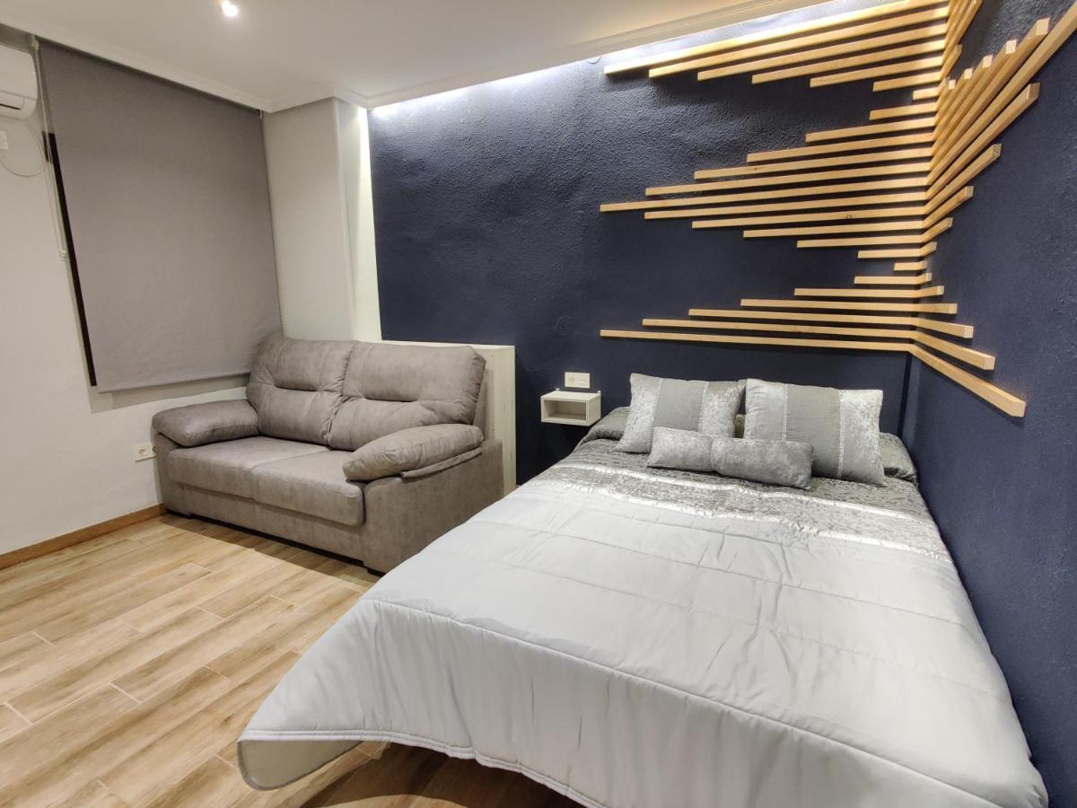 Duerme A Gusto - Tu Habitacion Acogedora En Torredonjimeno Екстериор снимка