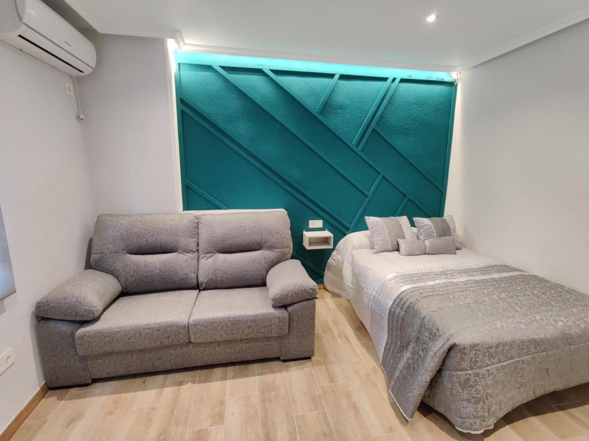 Duerme A Gusto - Tu Habitacion Acogedora En Torredonjimeno Екстериор снимка