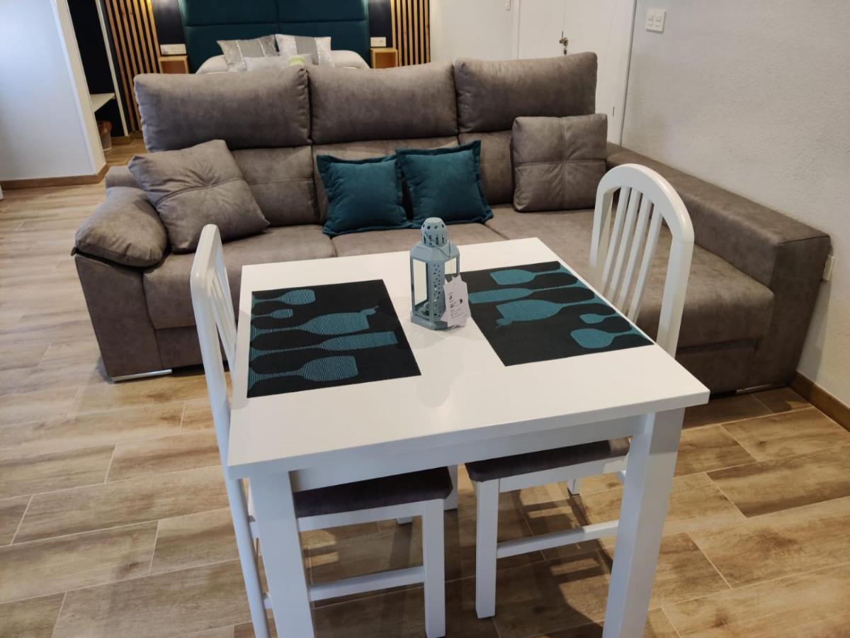 Duerme A Gusto - Tu Habitacion Acogedora En Torredonjimeno Екстериор снимка