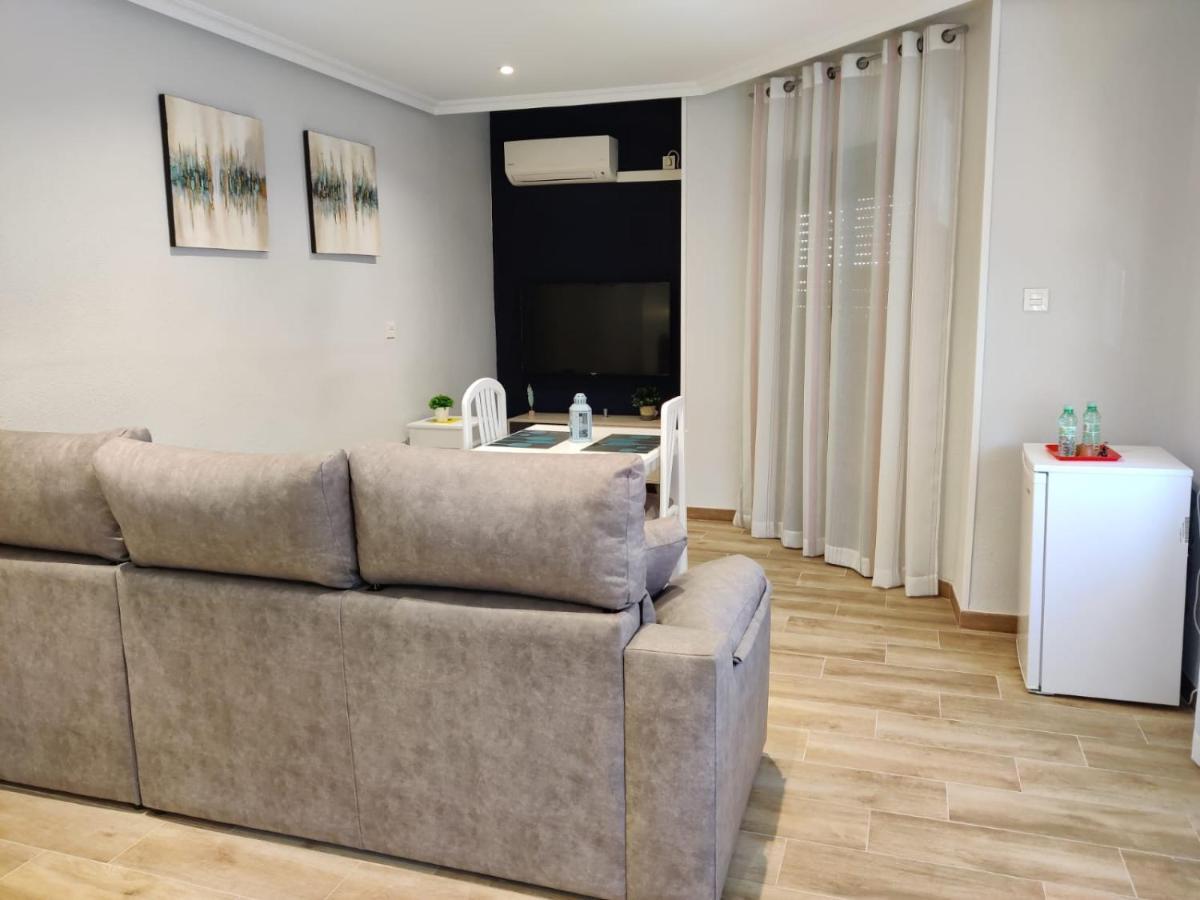 Duerme A Gusto - Tu Habitacion Acogedora En Torredonjimeno Екстериор снимка