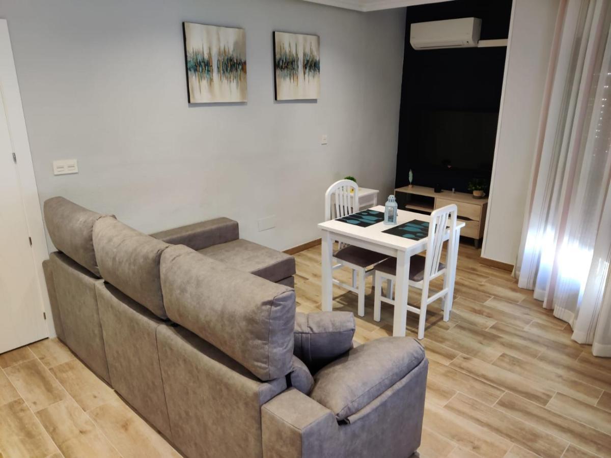 Duerme A Gusto - Tu Habitacion Acogedora En Torredonjimeno Екстериор снимка