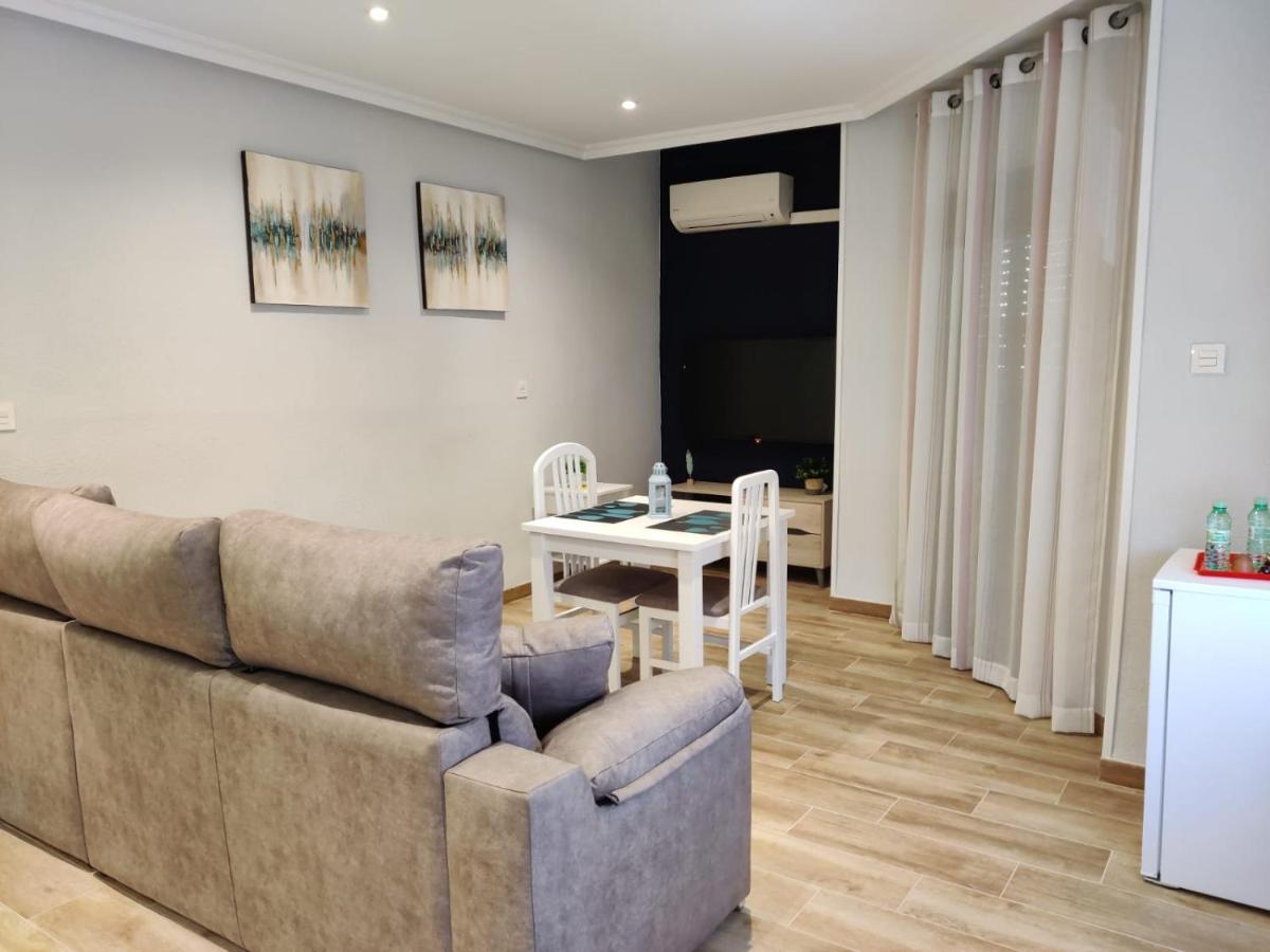 Duerme A Gusto - Tu Habitacion Acogedora En Torredonjimeno Екстериор снимка